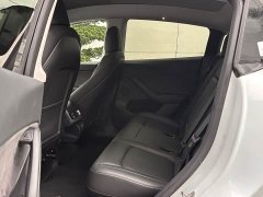 Tesla Model Y Long Range All-Wheel Drive 3D7 - ფოტო 8