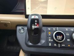 Land Rover Defender 110 3.0T P400 X-Dynamic HSE - ფოტო 11