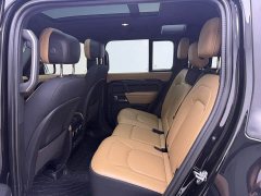 Land Rover Defender 110 3.0T P400 X-Dynamic HSE - ფოტო 14