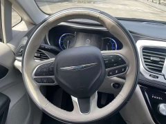 Dodge Caravan Chrysler Pacifica PHEV (Imported) 2019 3.6L Plug-in Hybrid - photo 15