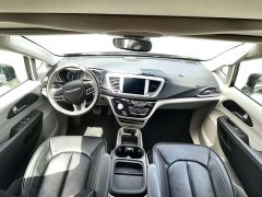 Dodge Caravan Chrysler Pacifica PHEV (Imported) 2019 3.6L Plug-in Hybrid - photo 16