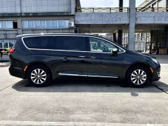 Dodge Caravan Chrysler Pacifica PHEV (Imported) 2019 3.6L Plug-in Hybrid - photo 4