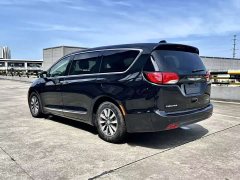 Dodge Caravan Chrysler Pacifica PHEV (Imported) 2019 3.6L Plug-in Hybrid - photo 7