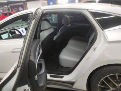 BYD Seal Glory Edition DM-i 1.5L 121km Luxury - ფოტო 11