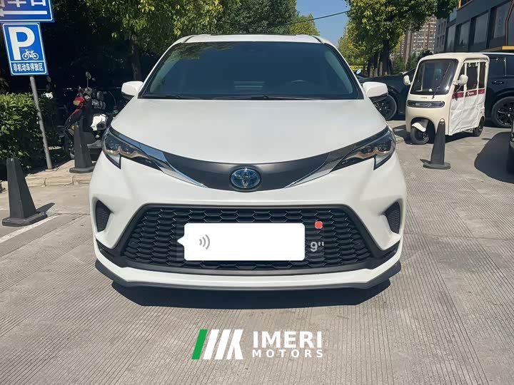 Toyota Grevias 2023 2.5L Hybrid Comfort Edition - ავტომობილი ჩინეთიდან