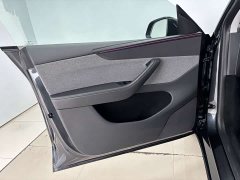 Tesla Model Y Rear-Wheel Drive - ფოტო 9