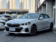 BMW 5 Series 530Li Premier M Sport Package - ფოტო 1