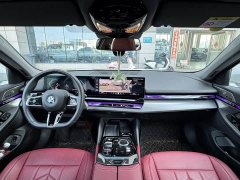 BMW 5 Series 530Li Premier M Sport Package - ფოტო 5