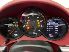 Porsche 718 Boxster 2.0T - ფოტო 9