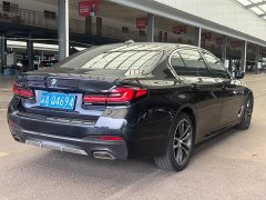 BMW 5 Series 525Li M Sport Package - ფოტო 15