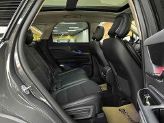 Lincoln Aviator 2.0T AWD Prestige Edition - ფოტო 9