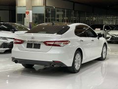 Toyota Camry 2.0G Luxury - ფოტო 11