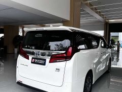 Toyota Alphard Hybrid 2.5L Premium Edition - ფოტო 7