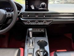 Honda Civic 240TURBO CVT Dynamic Control C-Position Special Edition - ფოტო 11