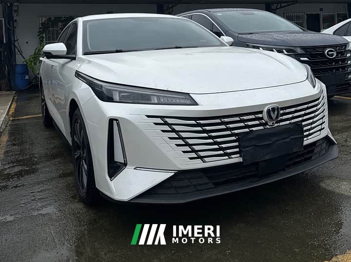 Changan UNI-V 2024 1.5T Premium Edition - ავტომობილი ჩინეთიდან