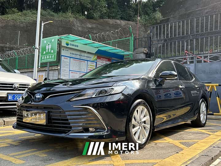 Toyota Camry Hybrid 2.5L HGVP Leading Edition - ავტომობილი ჩინეთიდან