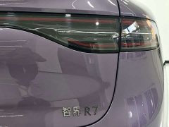 Luxeed Zhiji R7 Pure Electric 736km Ultra - ფოტო 8