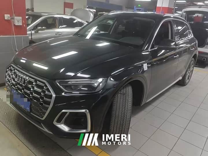Audi Q5L 2022 45T Luxury Dynamic - ავტომობილი ჩინეთიდან