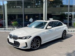 BMW 3 Series 325Li M Sport Package - ფოტო 1