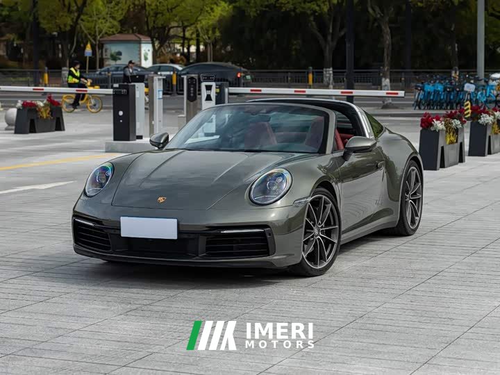 Porsche 911 Targa 4 3.0T
