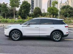 Lincoln Explorer 2020 2.0T FWD Premium - ფოტო 4