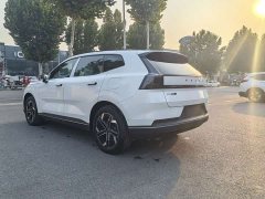 Volvo XC70 Plug-in Hybrid AWD Extended Range Core - ფოტო 10
