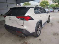 Toyota RAV4 2.0L CVT FWD Fashion Plus Edition - ფოტო 3