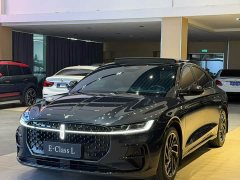 Lincoln Z i Edition - ფოტო 1