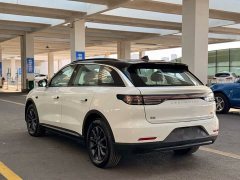 Leapmotor C11 Pure Electric 580 AWD Performance Edition - ფოტო 12