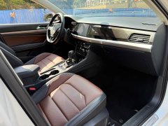 Volkswagen Lavida 280TSI DSG Luxury - ფოტო 16