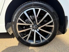 Volkswagen Lavida 280TSI DSG Luxury - ფოტო 18