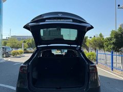 Tesla Model Y Rear-Wheel Drive - ფოტო 11