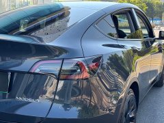 Tesla Model Y Rear-Wheel Drive - ფოტო 12