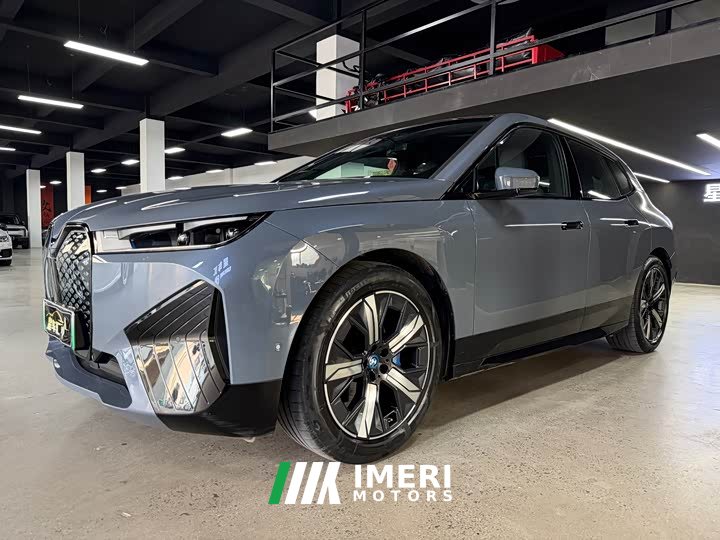 BMW iX xDrive40 - ავტომობილი ჩინეთიდან
