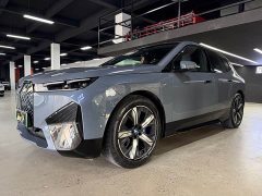 BMW iX xDrive40 - ფოტო 1