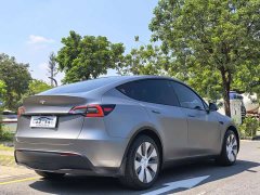 Tesla Model Y Standard Range RWD - ფოტო 10