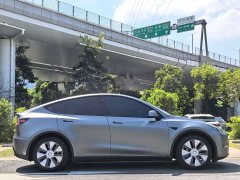 Tesla Model Y Standard Range RWD - ფოტო 4