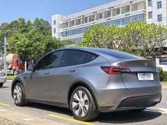 Tesla Model Y Standard Range RWD - ფოტო 9