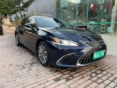 Lexus ES 200 Excellence Edition - ფოტო 3