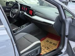 Volkswagen Golf 280TSI DSG Pro Launch Edition - ფოტო 10