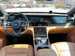 Li Auto ONE Extended Range 6-Seater - ფოტო 5