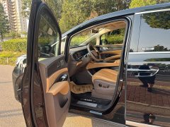 Denza D9 2022 DM-i 970 AWD Flagship - ფოტო 3