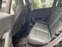 Tesla Model Y Rear-Wheel Drive - ფოტო 5