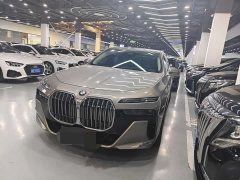 BMW 7 Series 2023 Facelift 740Li Luxury M Sport Package - ფოტო 1