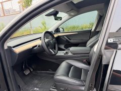 Tesla Model Y Rear-Wheel Drive - ფოტო 4