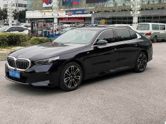 BMW 5 Series 530Li Premier M Sport Package - ფოტო 1