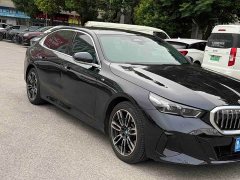 BMW 5 Series 530Li Premier M Sport Package - ფოტო 3