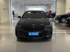 BMW 5 Series 530Li Luxury Edition Premium Package - ფოტო 1