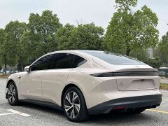 NIO ET5 2022 75kWh - ფოტო 9