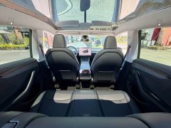 Tesla Model Y Long Range All-Wheel Drive - ფოტო 16